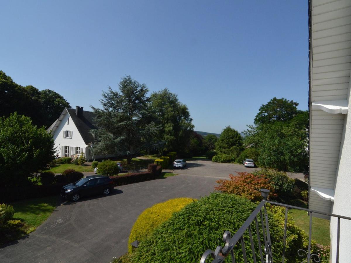 Elegant Villa In Stavelot With Fitness Playroom מראה חיצוני תמונה