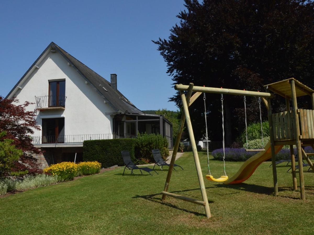 Elegant Villa In Stavelot With Fitness Playroom מראה חיצוני תמונה